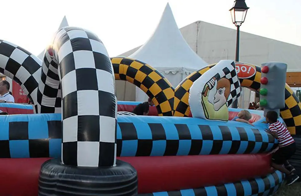 Château gonflable Formule 1 location anniversaire, fête et événement